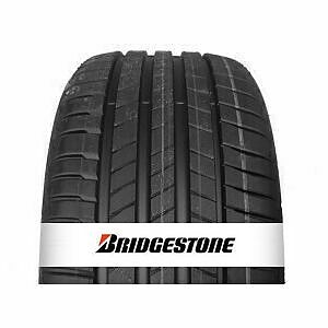 Uudet Bridgestone 225/35R20 Run Flat kesärenkaat rahteineen