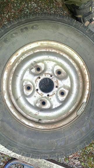 Ford Transit levyt 5,5x14 ET60+195R14C Firestone Vanhawk kesärenkaat