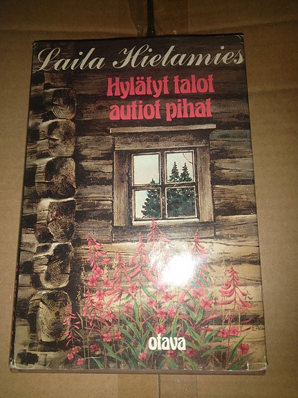 Hylätyt talot autiot pihat