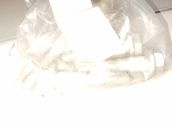 Etuiskunvaimentajan kiinnityspultti Opel Adam / Corsa-C / Corsa-D / Corsa-E