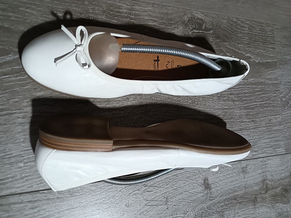 Tamaris 41/26.5 cm nahka valkoiset ballerinat