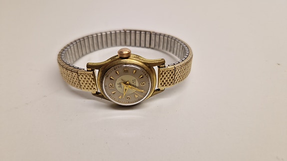 Upea Leijona vintage-kello