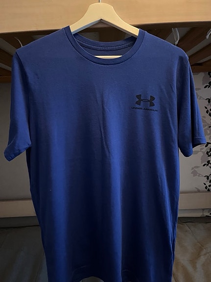 Under armour t-paita