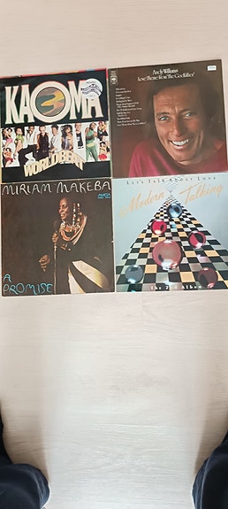 LP levyt vinyyliä