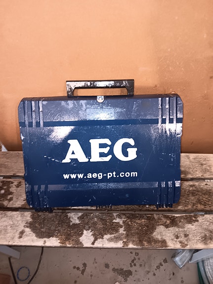 Iskuporakone AEG 6B2E 750R