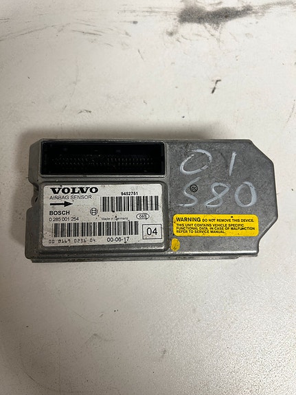 Volvon airbag ohjainyksikkö