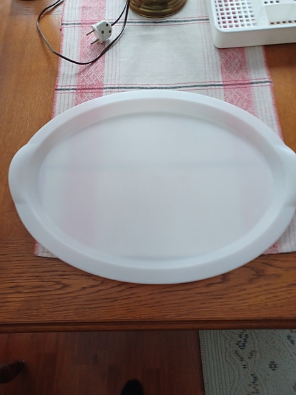Ikean iso tarjotin