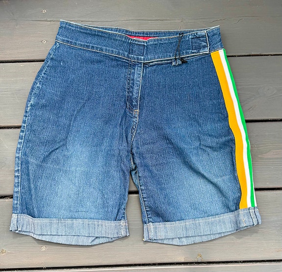 Only tuunatut shortsit 40