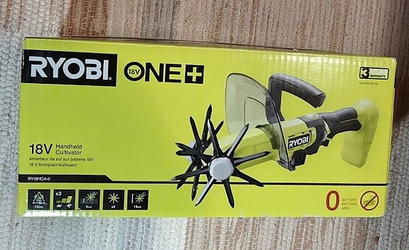 Uusi puutarha Myydään (sivu 24) Tori