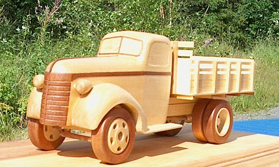 Chevrolet 1939 kuorma-auton puinen pienoismalli