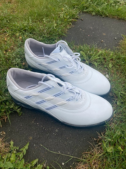 Naisten 42 adidas golfkengät
