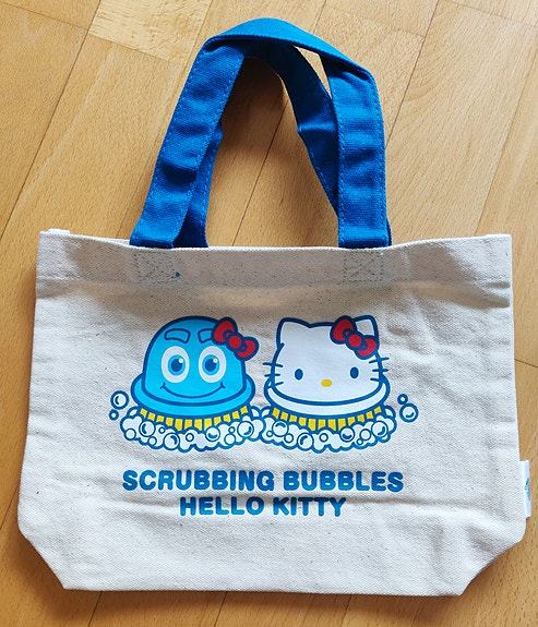 Hello kitty kassi uusi