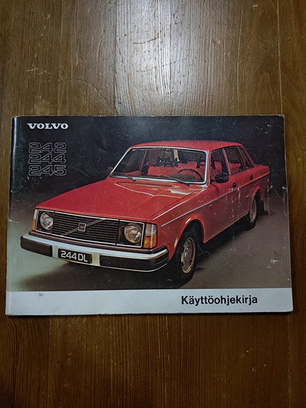 Volvo 242, 244, 245 Käyttöohjekirja