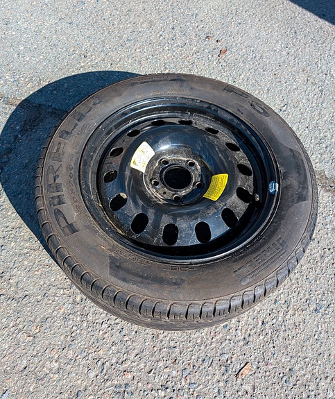 Vararengas 205/60R16