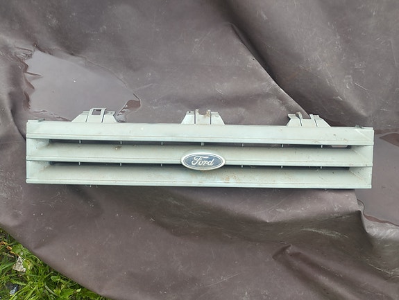 Ford Granada maski
