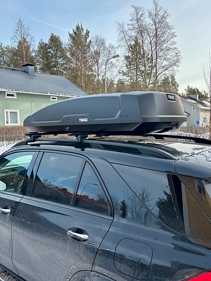 Vuokrataan Thule 197cm pitkä suksiboksi