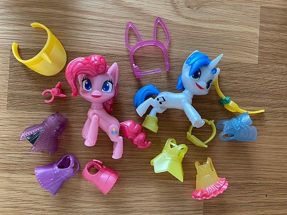 My Little Pony Lelupakkaus Vaatteilla ja Asusteilla