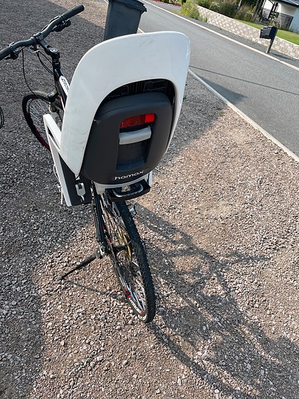 Pyörän lastenistuin Hamax Caress