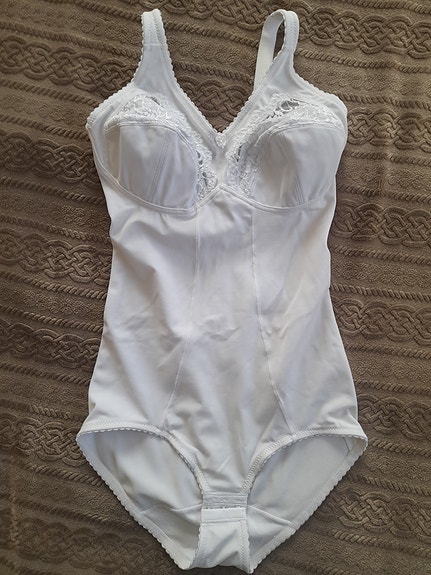 Body Cloce of Heart koko 80 C käyttämätön