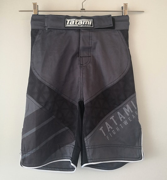 Tatami Fightwear shortsit (koko 8)
