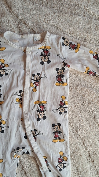 Disney Mikki Hiiri 68 yöpuku /haalari/pyjama