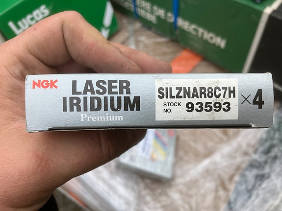 NGK SILZNAR8C7H Sytytystulppa 4kpl Ford Ecoboost