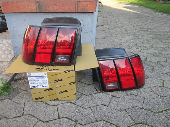 Mustang takavaloumpioita