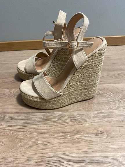 Sandaalit 36