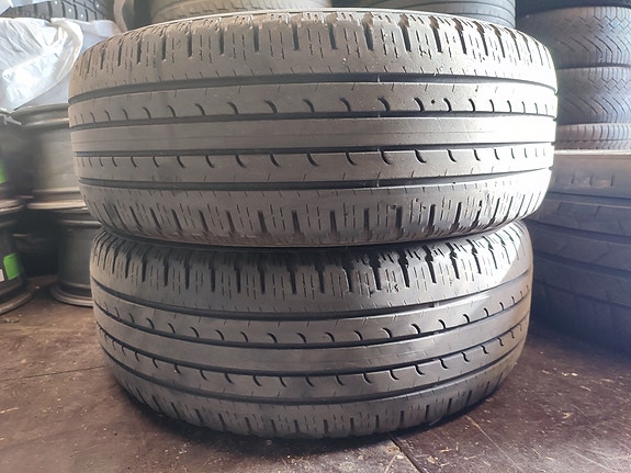 225/60/18 Goodyear kesärenkaat 2kpl ,pinta 5mm.