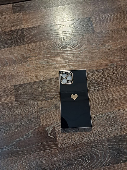 iPhone 12 kuoret