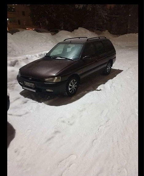 Hyvā kone 1.6L ja kaikki osat outo on toimi vain lasit on rikki