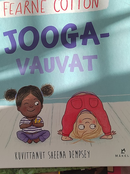 Joogavauvat-kirja (toim.kulut jo hinnassa)