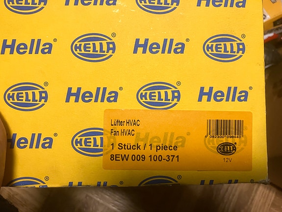 BMW E39/E53 Puhallinmoottori Hella 94-06