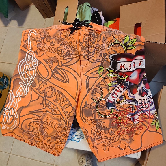 Ed Hardy uimashortsit, neon