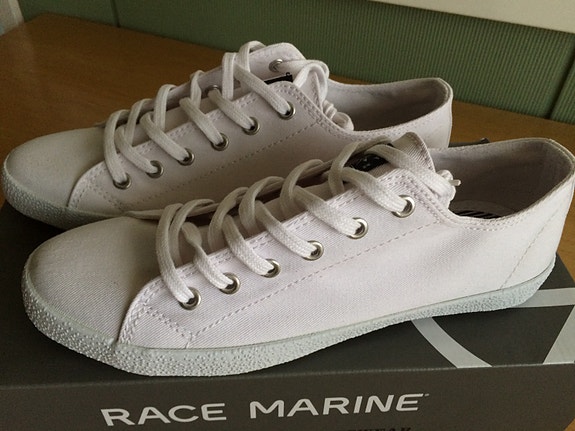 UUDET tennarit 36, Race Marine