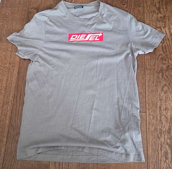 Diesel T-paita, koko L