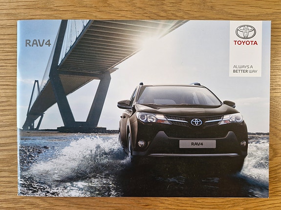 Toyota Rav4 -esite 2014