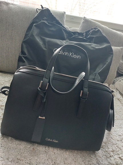 Calvin Klein laukku