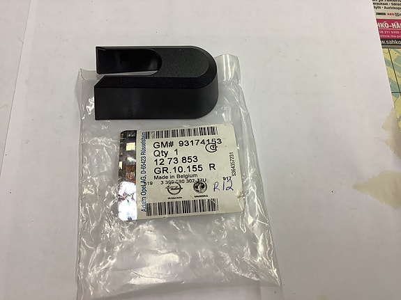 93174153 takalasin tyyhkimen suojus Opel Signum,Vectra C