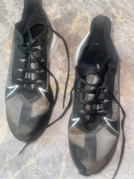 Nike zoom gravity lenkkarit
