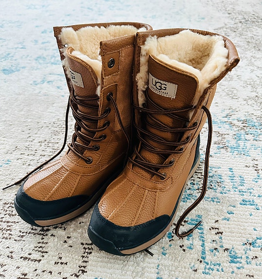UGG ylellisen Adirondack talvikengät, 37, uudet