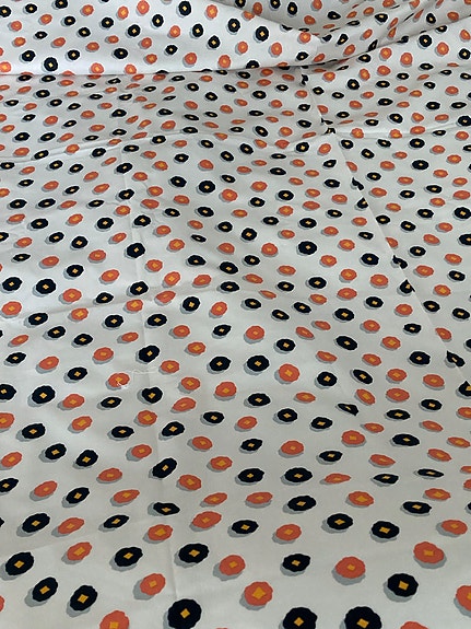 Marimekko Aino-Maija Metsola Huiskilo 2017 kangas/317 cm x 148 cm  UUSI