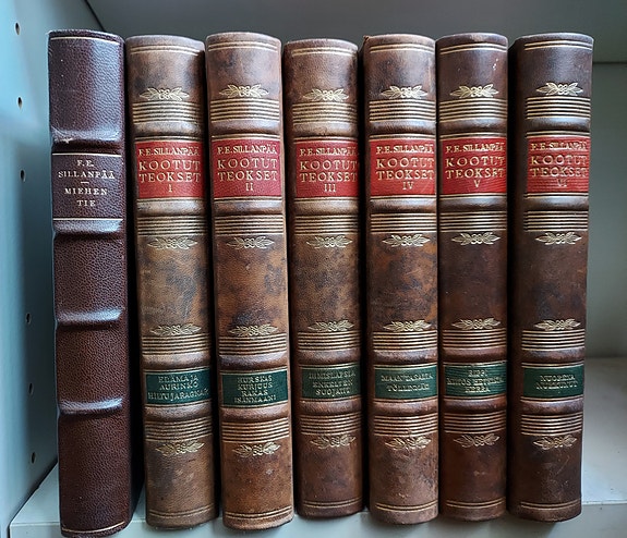F.E. Sillanpää kootut teokset 1-6 ja Miehen tie