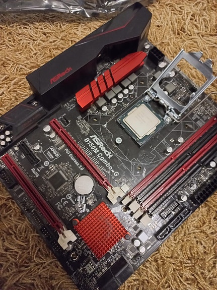 I5 6500 Prosessori ja ASROCK B150M Combo-G Emolevy