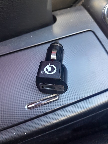 USB autolaturi
