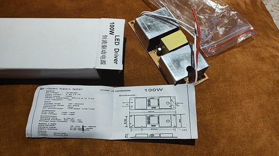 LED muuntaja 100W