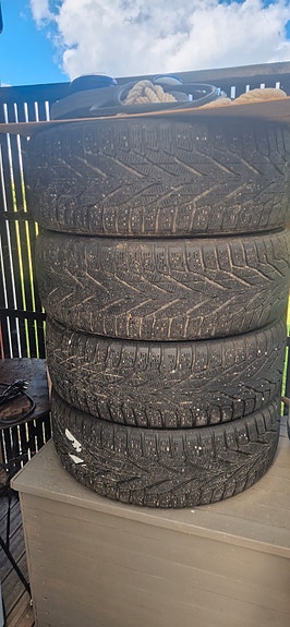 Nokian hakkapeliitta kitka 235/60/18
