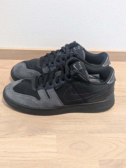 Nike Tennarit 43
