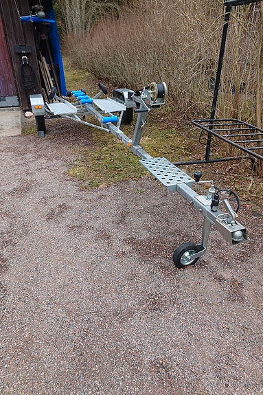 Vuokrataan vene traileri