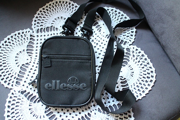 Ellesse crossbody